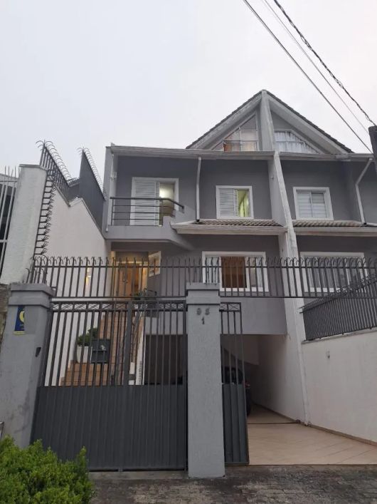 Sobrado para Venda em Curitiba, Vista Alegre, 3 dormitórios, 1 suíte, 4 banheiros, 4 vagas