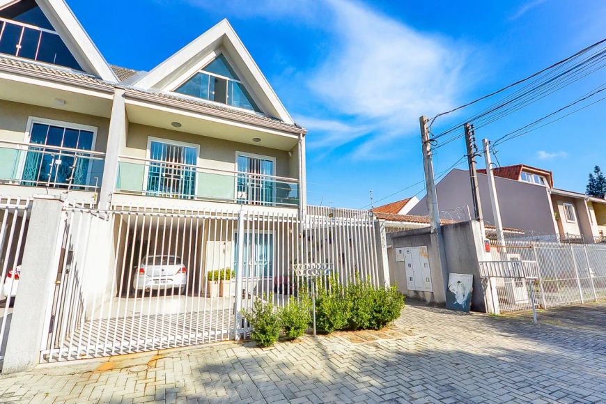 Sobrado no Hauer de 146 m² com 3 quartos