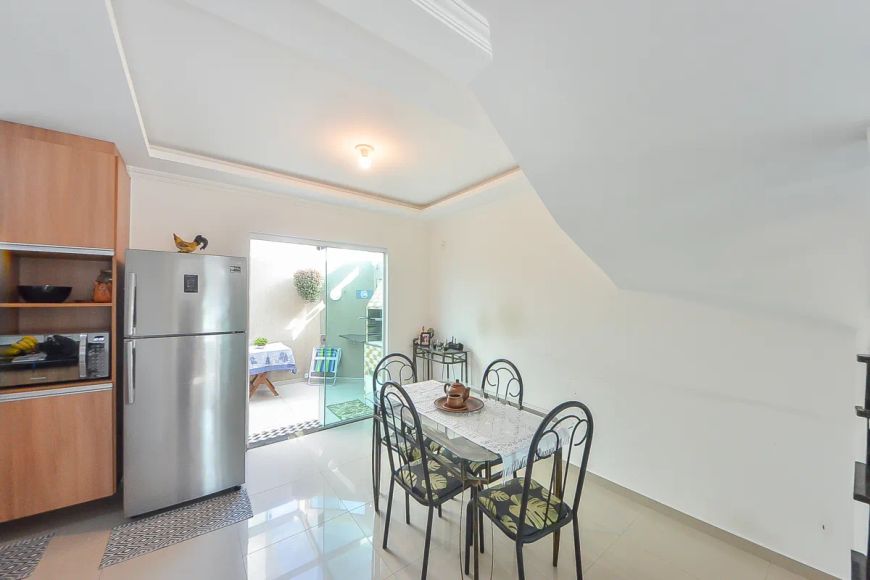 Sobrado no Hauer de 146 m² com 3 quartos