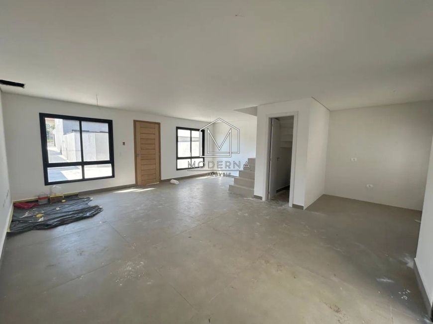 Sobradp triplex frente para rua