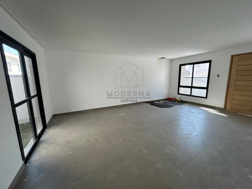 Sobradp triplex frente para rua