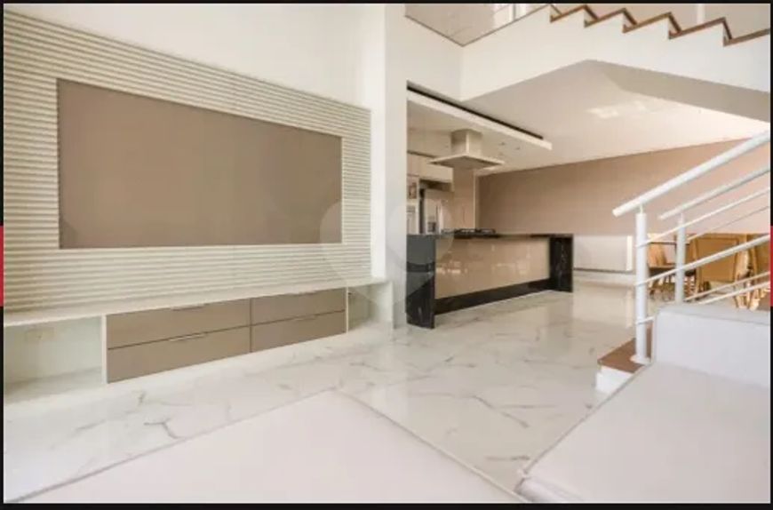 Duplex para venda tem 161 metros quadrados com 2 quartos em Água Verde - Curitiba - PR