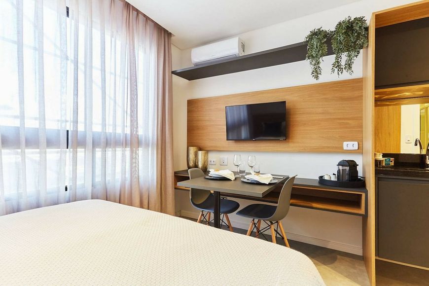 Studio para venda tem 19 metros quadrados com 1 quarto em Rebouças - Curitiba - PR