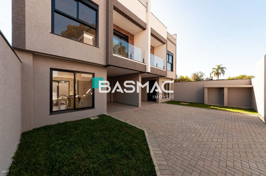 SOBRADO EM CONDOMÍNIO com 3 dormitórios à venda com 165m² por R$ 1.190.000,00 no bairro Mossunguê -