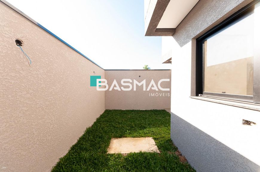 SOBRADO EM CONDOMÍNIO com 3 dormitórios à venda com 165m² por R$ 1.190.000,00 no bairro Mossunguê -