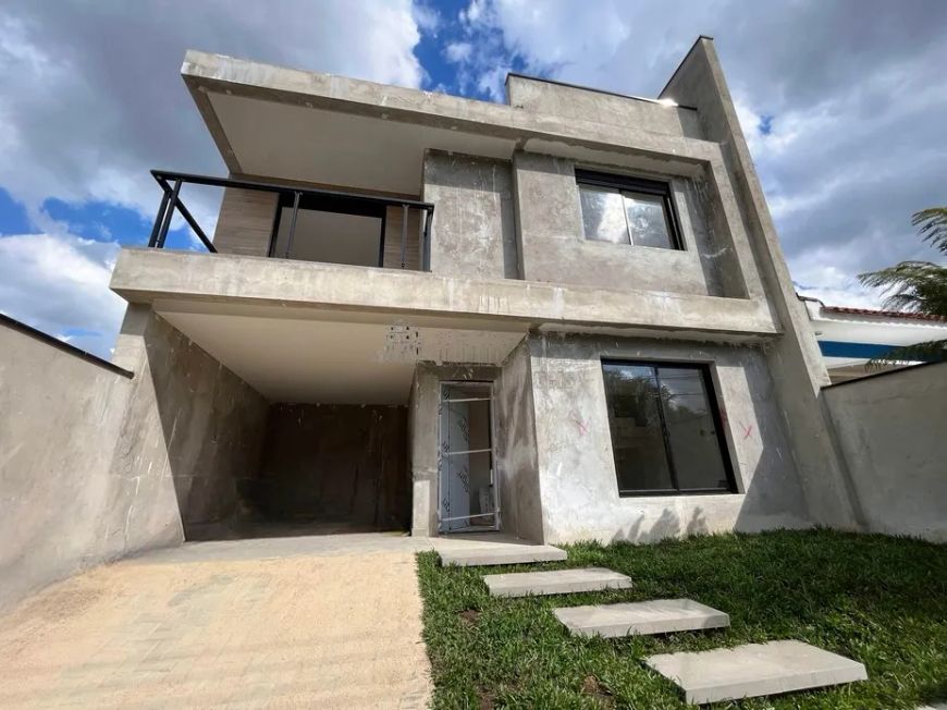 Sobrado com 3 quartos à venda por R$ 869000.00, 177.59 m2 - XAXIM - CURITIBA/PR