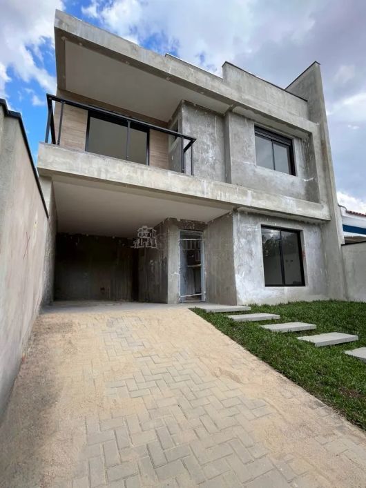 Sobrado com 3 quartos à venda por R$ 869000.00, 177.59 m2 - XAXIM - CURITIBA/PR