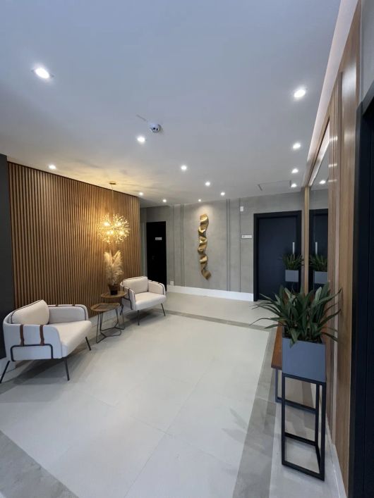 Apartamento decorado e porteira fechada para venda com 55m² e 1 vagas em Curitiba