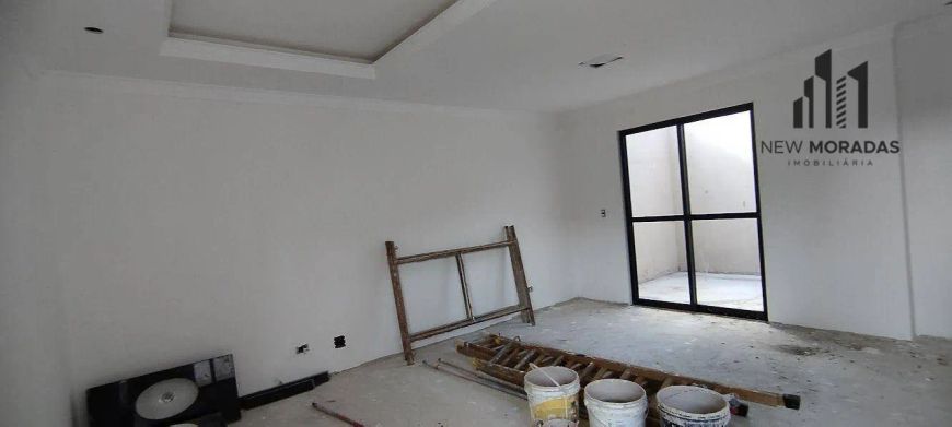 Sobrado com 3 dormitórios à venda, 130 m² - Xaxim.