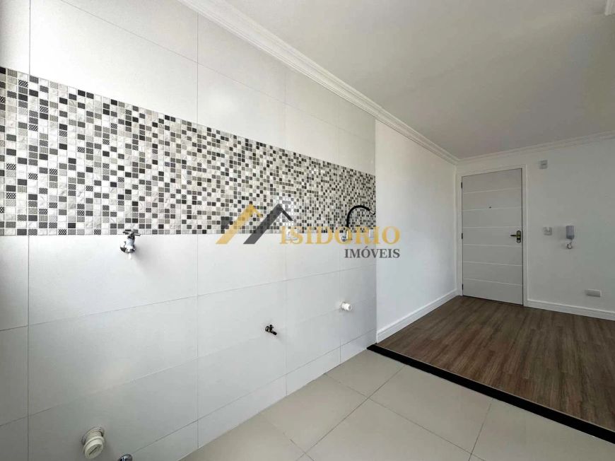 APARTAMENTO NO GANCHINHO! 02 QUARTOS, VAGA DE GARAGEM
