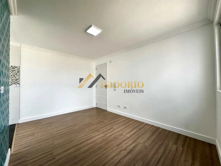 APARTAMENTO NO GANCHINHO! 02 QUARTOS, VAGA DE GARAGEM