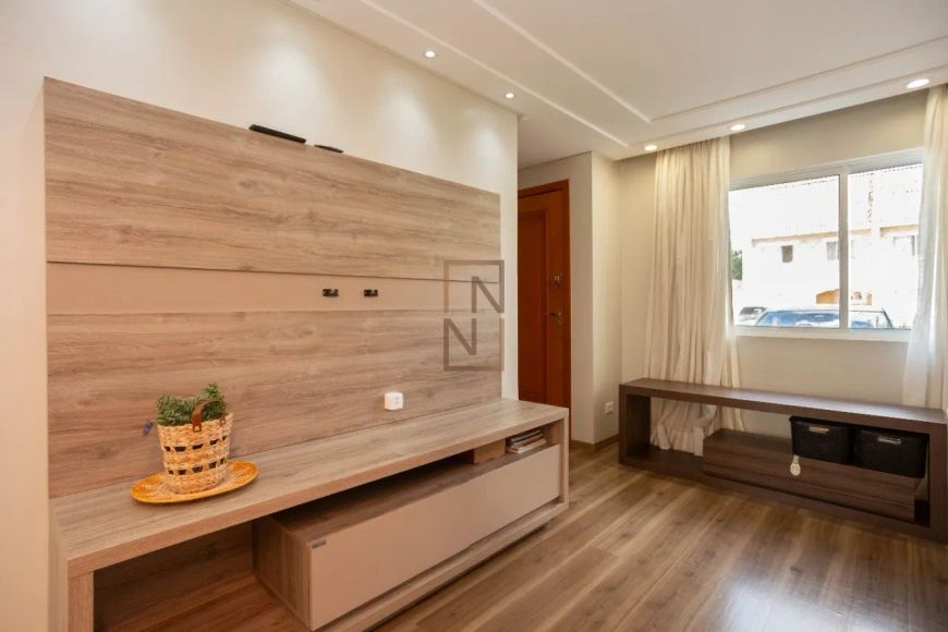 Sobrado com 3 quartos sendo 1 suite no Guabirotuba!