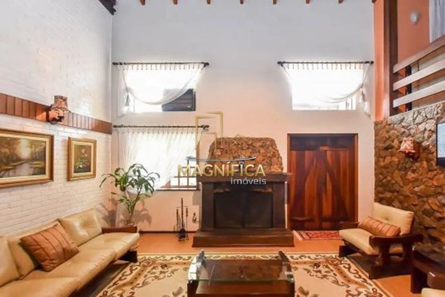 CASA com 5 dormitórios à venda por R$ 1.970.000,00 no bairro Ahú - CURITIBA / PR