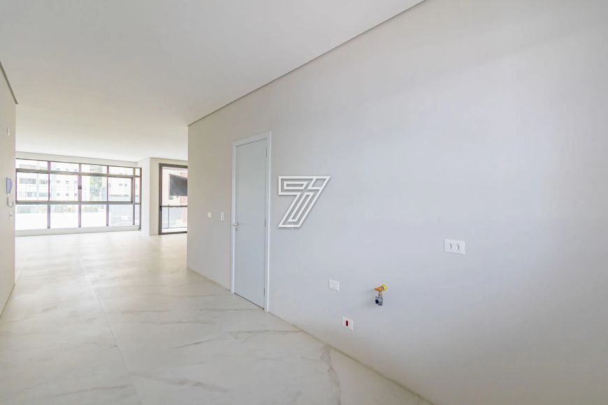 Apartamento a venda Agua Verde possui 187 m2 com 3 suites 3 vagas garagem