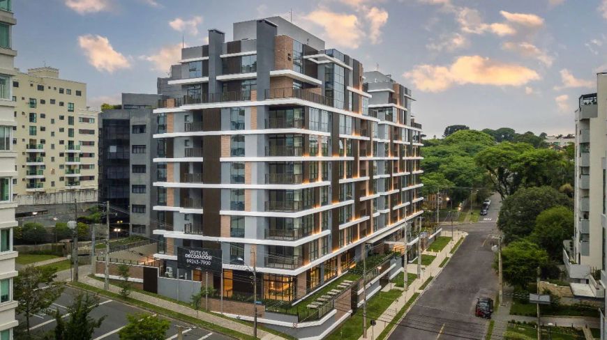 Apartamento com 3 dormitórios à venda com 249.53m² por R$ 2.050.000,00 no bairro Bigorrilho - CURITI