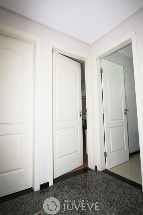 IMOBILIARIA JUVEVÊ VENDE CASA RESIDENCIAL BORTOLO GUSSO 420 CAPÃO RASO 3 DORM 1 SUÍTE CHURRASQUEIRA