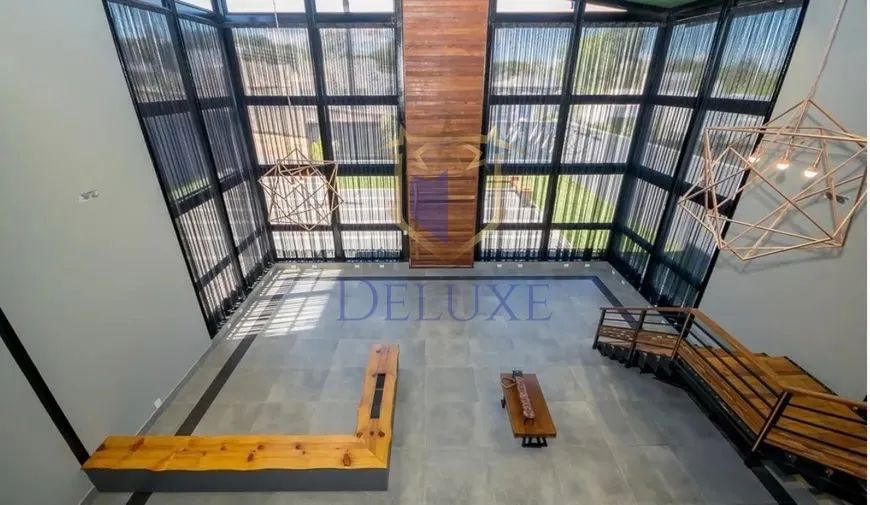 EXCELENTE CASA - BOTIATUNHI/SANTA FELICIDADE- 455 m2 - 3 Q - Curitiba - PR
