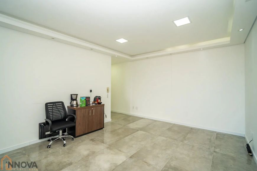 Sala Comercial à venda por R$ 370000.00, 48.46 m2 - CENTRO - CURITIBA/PR