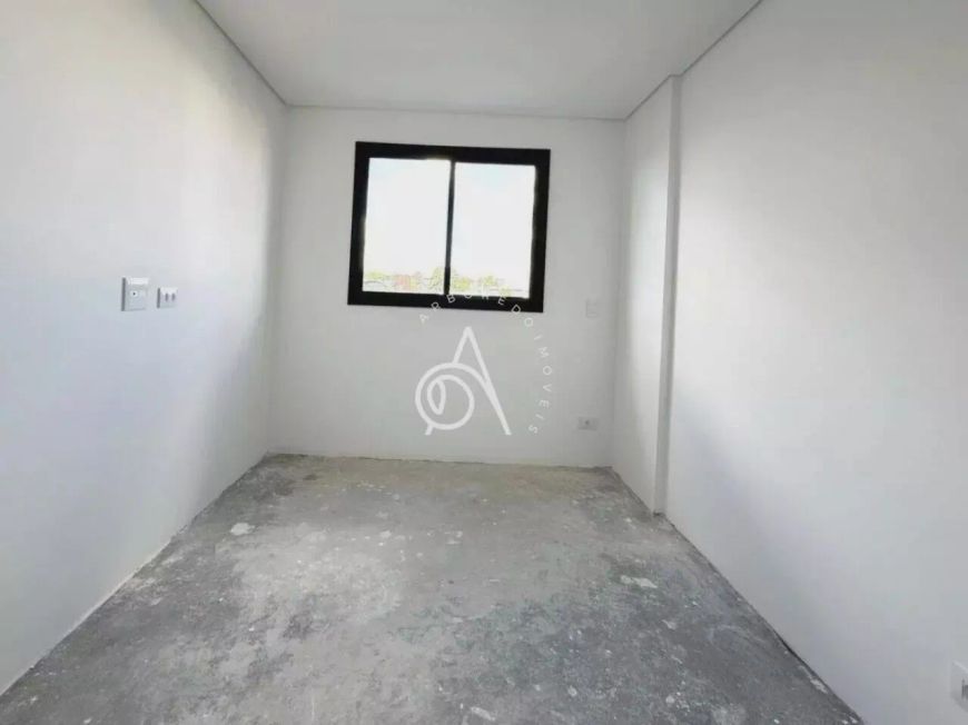 Apartamento novo no Capão Raso