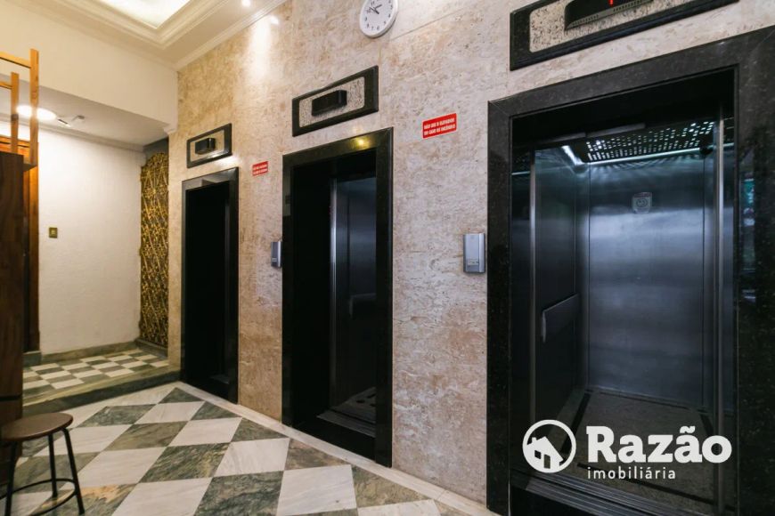 CONJUNTO COMERCIAL COM 50,70m² - CENTRO - REF 5897-RAZÃO