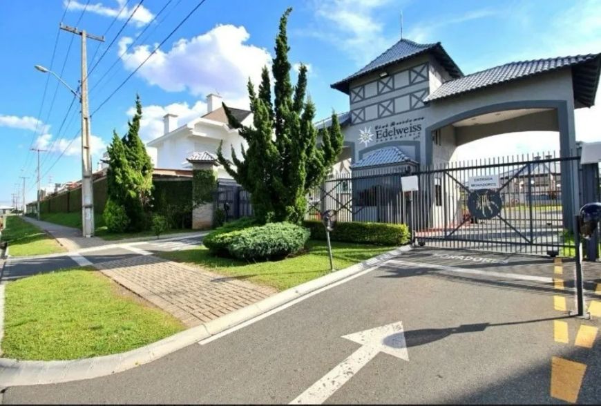 Casa com 3 dormitórios à venda, 263 m por R 2.589.000,00 - Pinheirinho - Curitiba PR