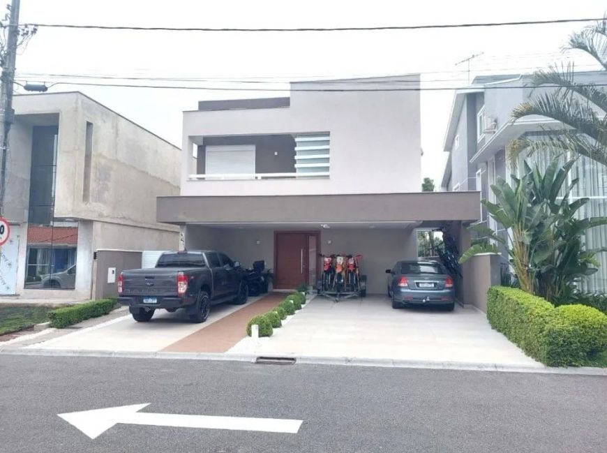 Casa com 3 dormitórios à venda, 263 m por R 2.589.000,00 - Pinheirinho - Curitiba PR