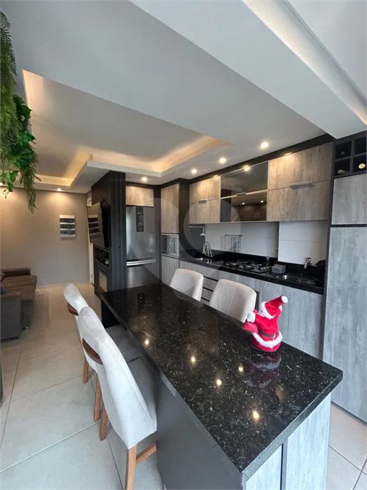 Apartamento 2 dom/suite 1 vaga - Bacacheri