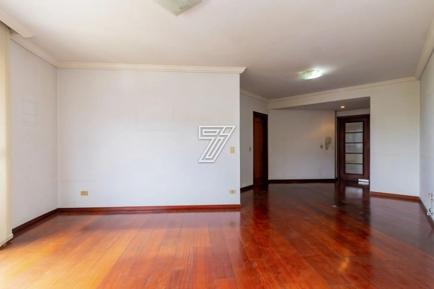 Apartamento para venda possui 101 metros quadrados com 3 quartos em Juvevê - Curitiba - PR