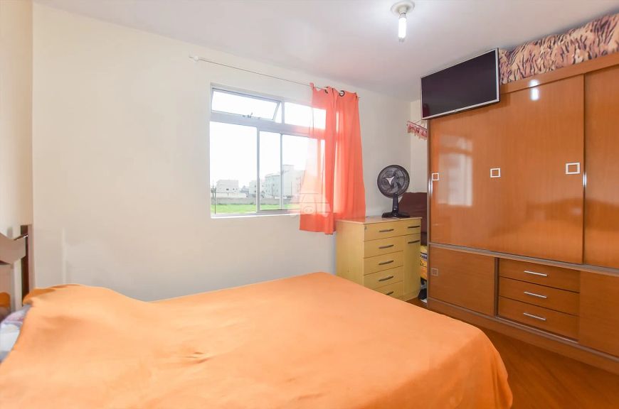 Imóvel para venda tem 58 metros quadrados com 3 quartos em Sítio Cercado - Curitiba - PR