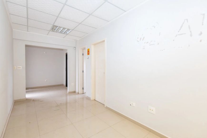 Sala Comercial para alugar por R$ 6900.00, 270.00 m2 - SITIO CERCADO - CURITIBA/PR