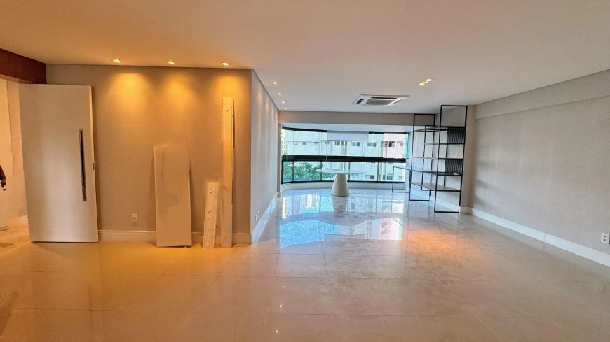 Belíssimo Apartamento com 4 suites em Boa Viagem