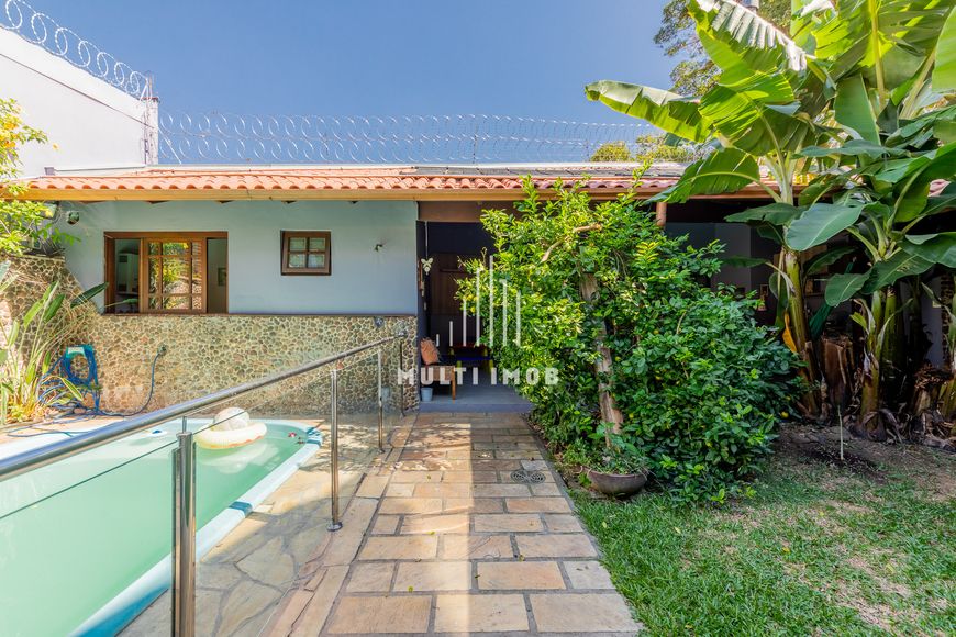 Casa em condomínio 4 dorms 257m² pátio com piscina no Ecoville