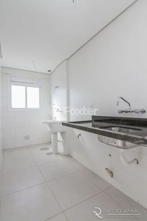 Apartamento para venda com 67 metros quadrados com 2 quartos em Cavalhada - Porto Alegre - RS