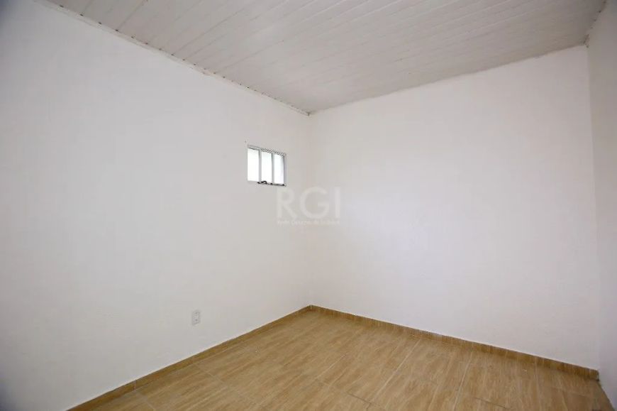 Casa bem localizada no Bairro Jardim Carvalho em Porto Alegre bem pertinho Av. Protásio Alves e Av.