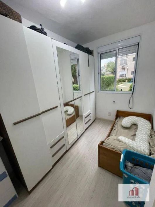 Apartamento com 2 dormitórios à venda, 48 m² por R$ 210.000,00 - Cavalhada - Porto Alegre/RS