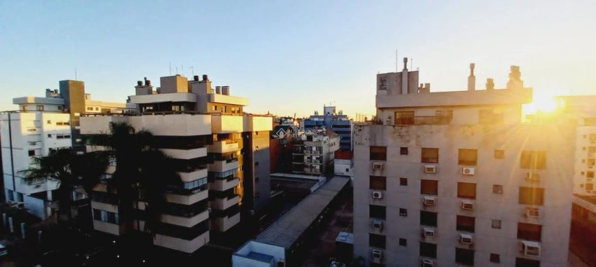 COBERTURA SEMI MOBILIADA, À VENDA, COM 2 QUARTOS E 2 VAGAS DE GARAGEM NO BAIRRO JARDIM LINDÓIA
