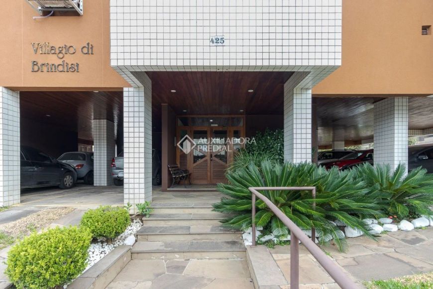 COBERTURA SEMI MOBILIADA, À VENDA, COM 2 QUARTOS E 2 VAGAS DE GARAGEM NO BAIRRO JARDIM LINDÓIA