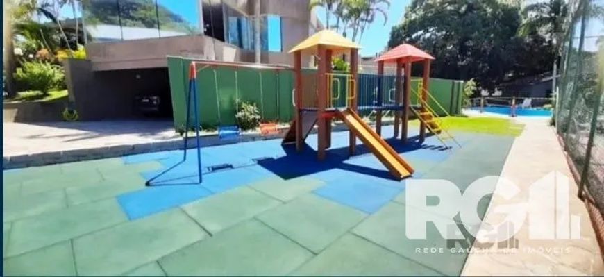 Magnifica casa com 440m² condomínio Condado Dos Sonhos - Agonomia Com excelente padrão de acabamento