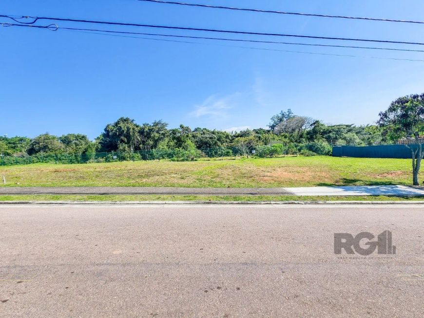 Excelente Lote com 540m², fundos app, frente norte.Imagine morar na Serra Gaúcha e em Porto Alegre a