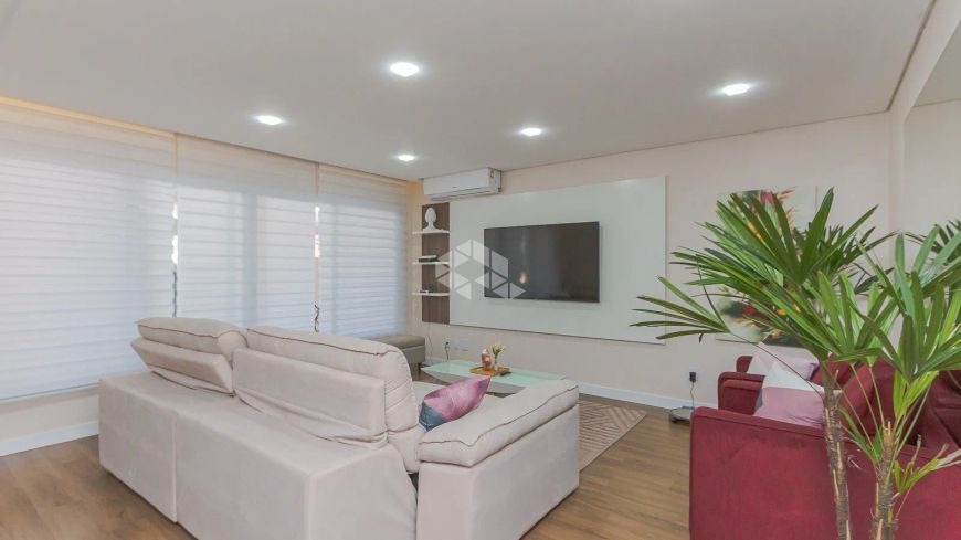 Casa em codomínio 5 dormitórios, 4 banheiros, 3 vagas
