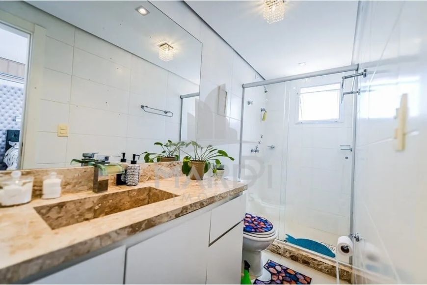 PORTO ALEGRE - Apartamento Padrão - Camaquã