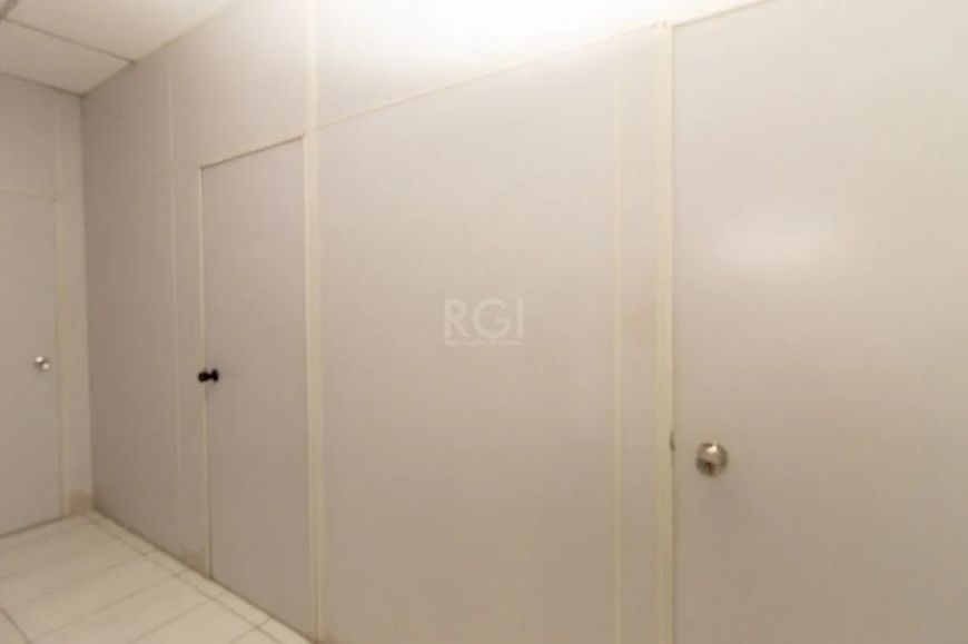 Edifício Comercial com 3 Dormitorio(s) localizado(a) no bairro Jardim Lindóia em Porto Alegre / Ref.