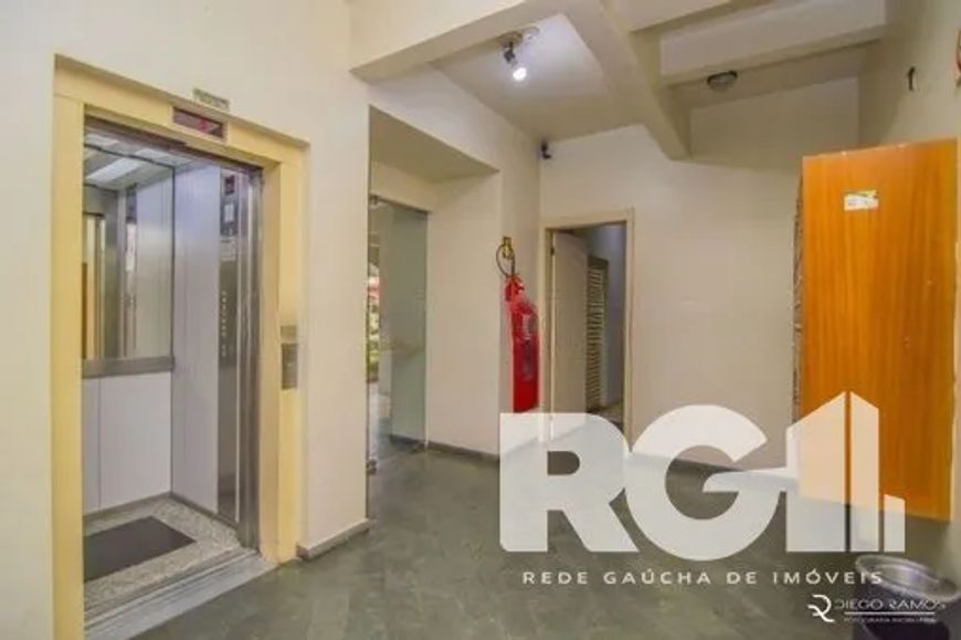 Aproveite a oportunidade de adquirir este excelente apartamento localizado na Avenida Sertório no ba