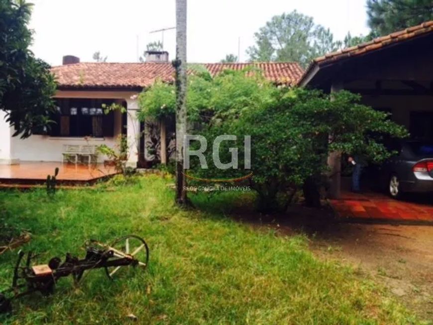 SÍTIO com 80,6 hectares, apenas à 30Km da rótula da Carlos Gomes, na antiga estrada do Espigão.Possu