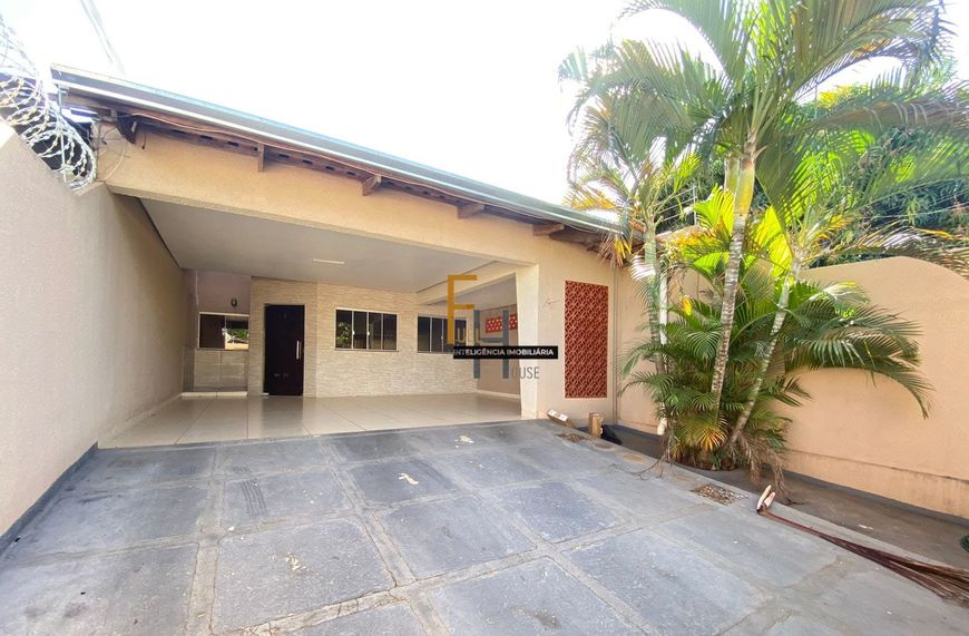 CASA NO JARDIM PRESIDENTE I 3 QUARTOS I 1 SUITE I REPLETO EM ARMARIOS I 3 VAGAS