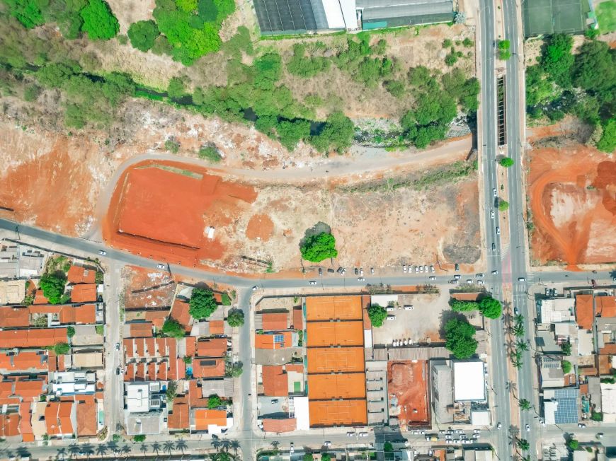 Imóvel para venda possui 1328 metros quadrados em Jardim América - Goiânia - GO