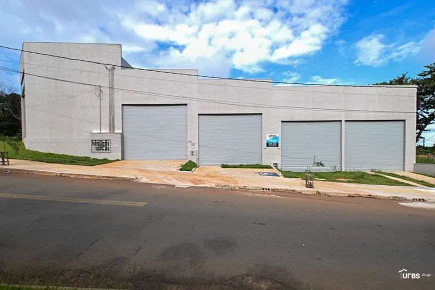 Loja Comercial]]