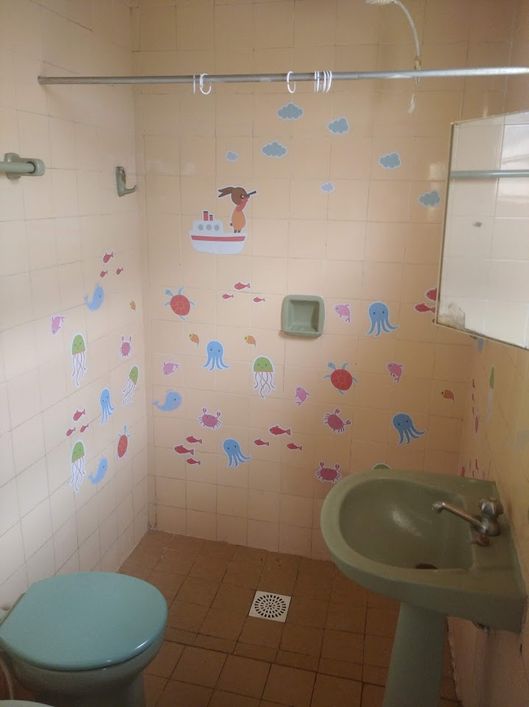 Casa à venda de 3 quartos com casa adicional