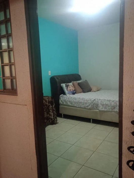 Vendo casa com 6 quartos no Residencial Nossa Morada - Goiânia .