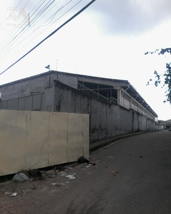 Galpão na Avenida João Paulo II com 4.420m²